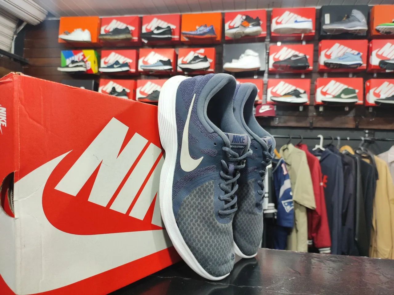 Tenis Nike Revolution 4 Tam 42 Cod 4138 Usado Original Calcados Conjunto Residencial Dom Pedro I Sao Jose dos Campos 1356469587 OLX