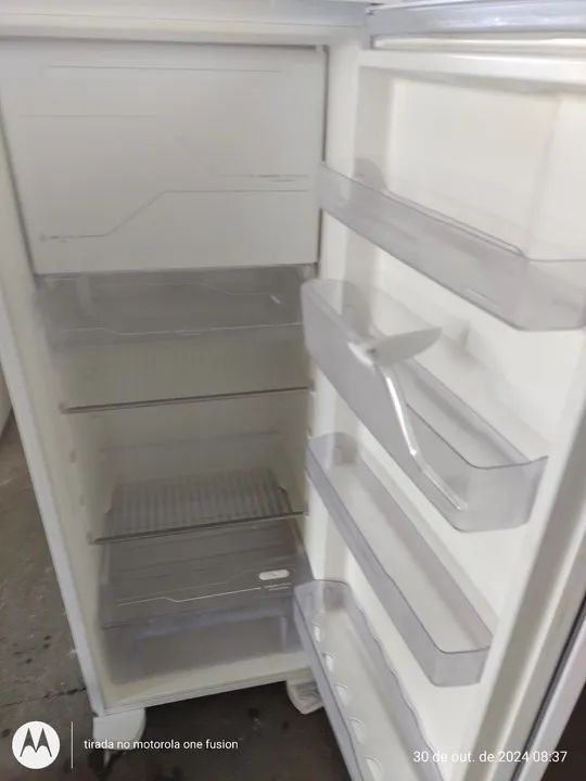 REFRIGERADOR ELECTROLUX RFE 360L - Foto 3