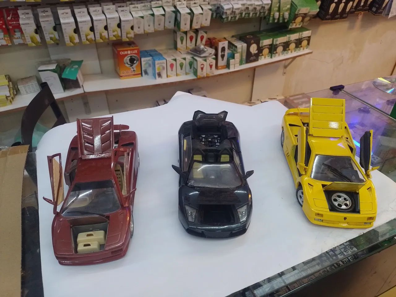Unidade! Carro de coleção Lamborghini 1/18