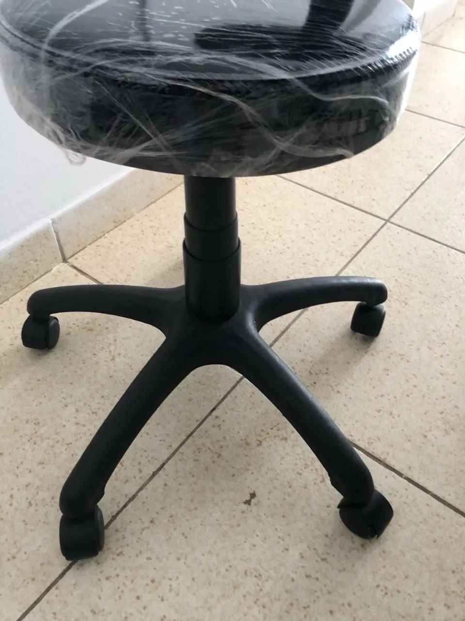 Cadeira de Escritório( mocho estética)