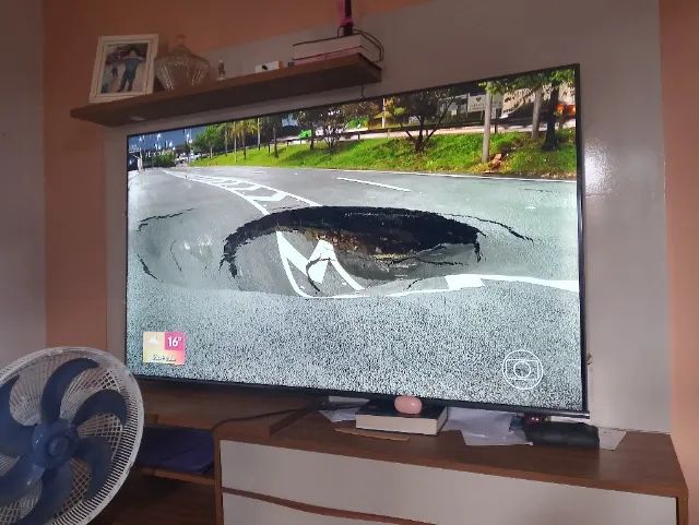 Tv Toshiba 65 polegadas smart  - Foto 3