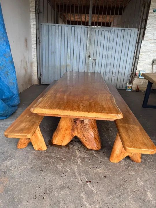 Mesas Rústicas de madeira maciça 
