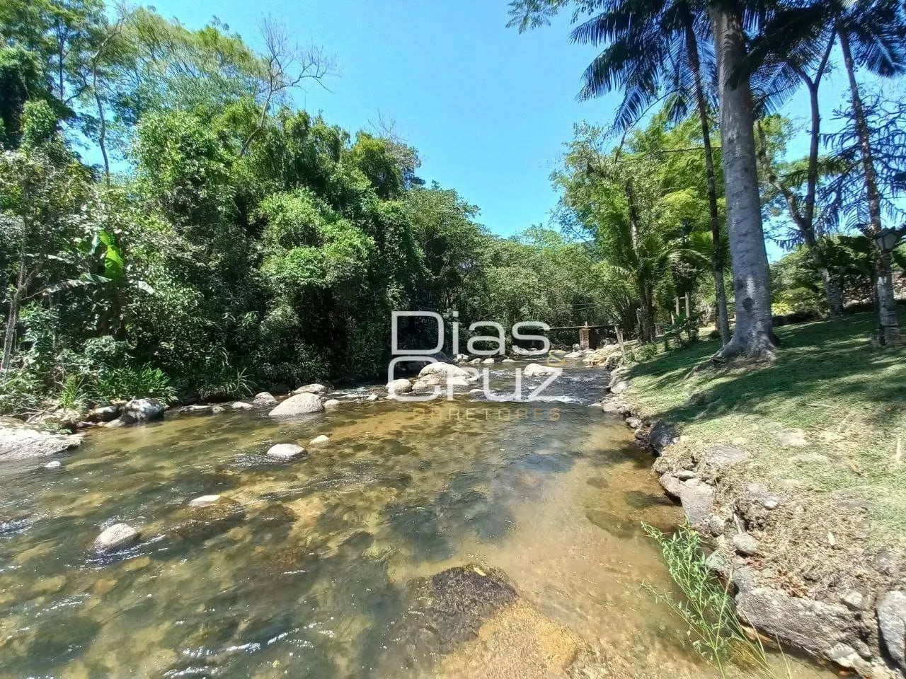 Chácara com 3 dormitórios à venda, 2200 m² por R$ 1.150.000,00 - Sana - Macaé/RJ