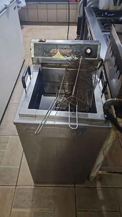 Fritadeira industrial eletrica