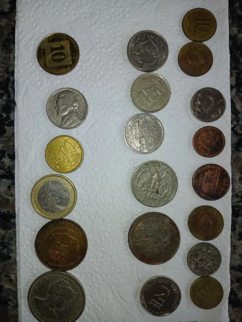 20 moedas antigas internacionais  - Foto 2