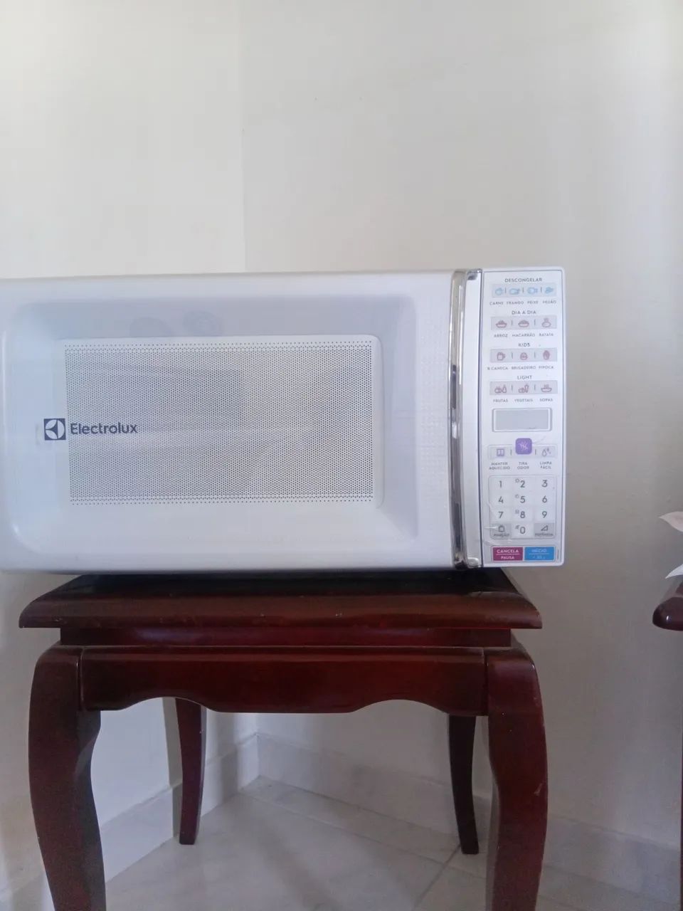 Micro-ondas com diversas funções