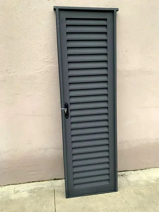 Porta veneziana aço em zarcão completa - Foto 2