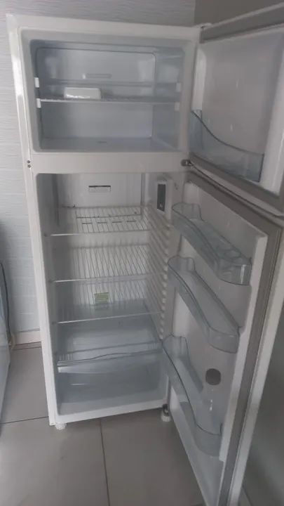 Geladeira Consul Duplex - Branca - Usada - Foto 4