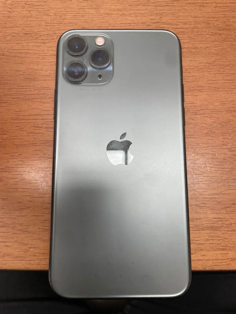 Apple iPhone 11 Pro 512GB シルバー MWCE2J/A Celular Apple iPhone 11 Pro 512GB com o Melhor Preço é no Zoom