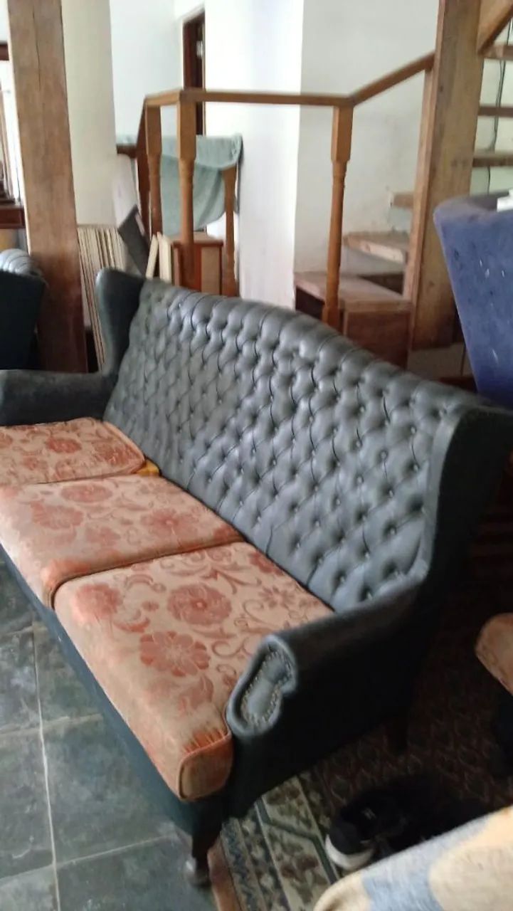 Sof á Clássico com Detalhes em capitone e Assentos Florais - Foto 2