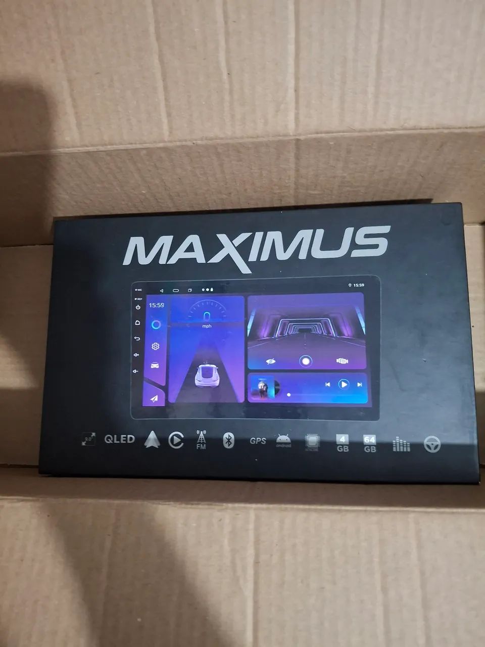 Mídia para automóveis 995 reais