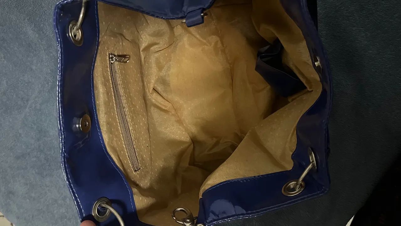 Bolsa em vinil azul - Foto 4