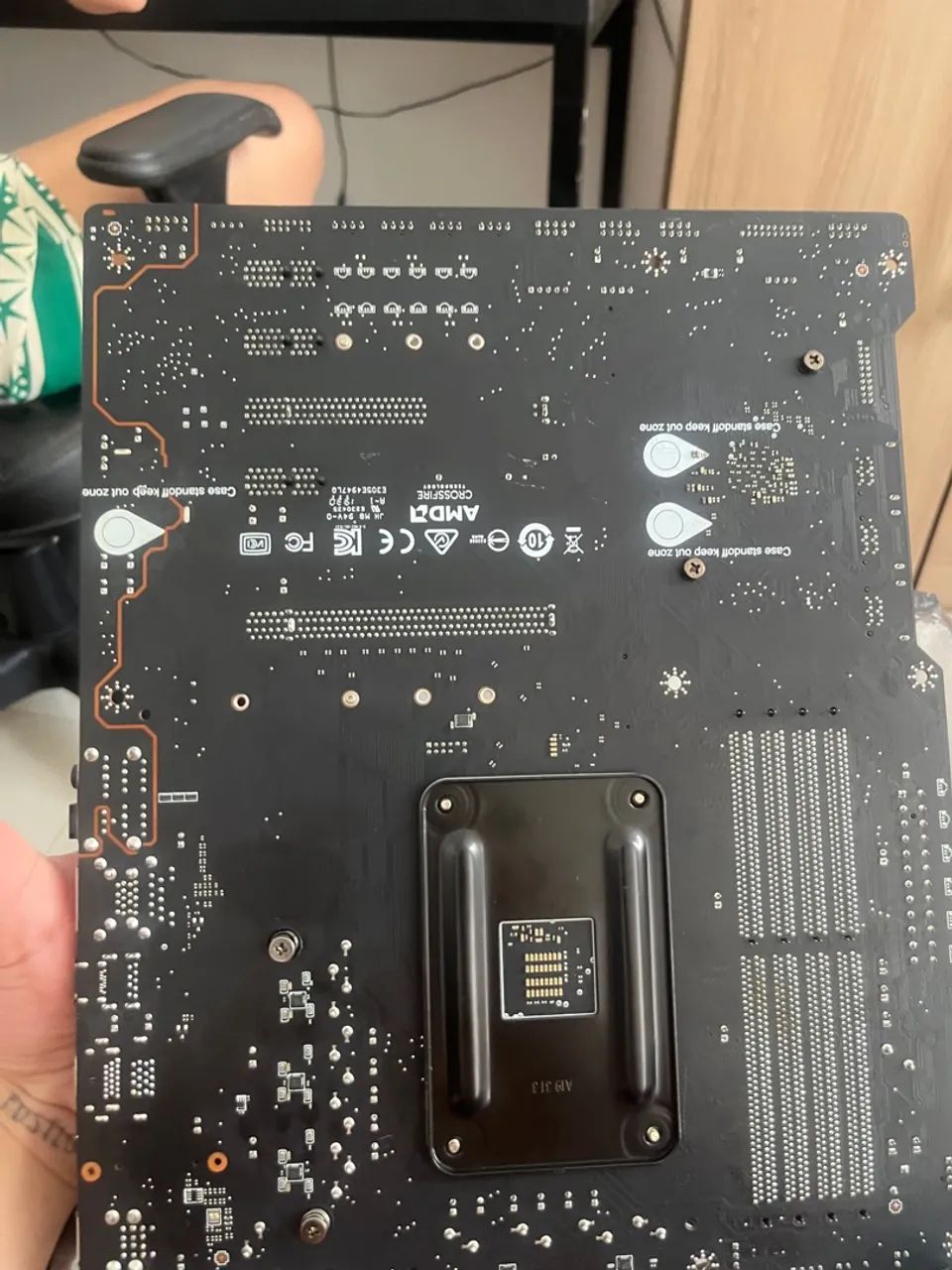 Placa mãe x570-A PRO para conserto - Foto 4