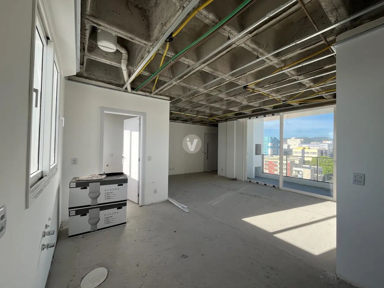 Apartamento no Centro com 2 dormitórios, 2 vagas e vista panorâmica!