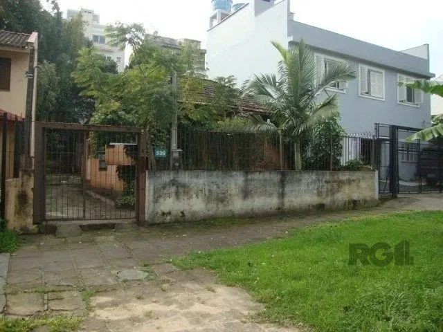 Ótimo terreno em Porto Alegre/Rs, no bairro Chácara das Pedras. Imediações da rua Moema. E - Foto 2