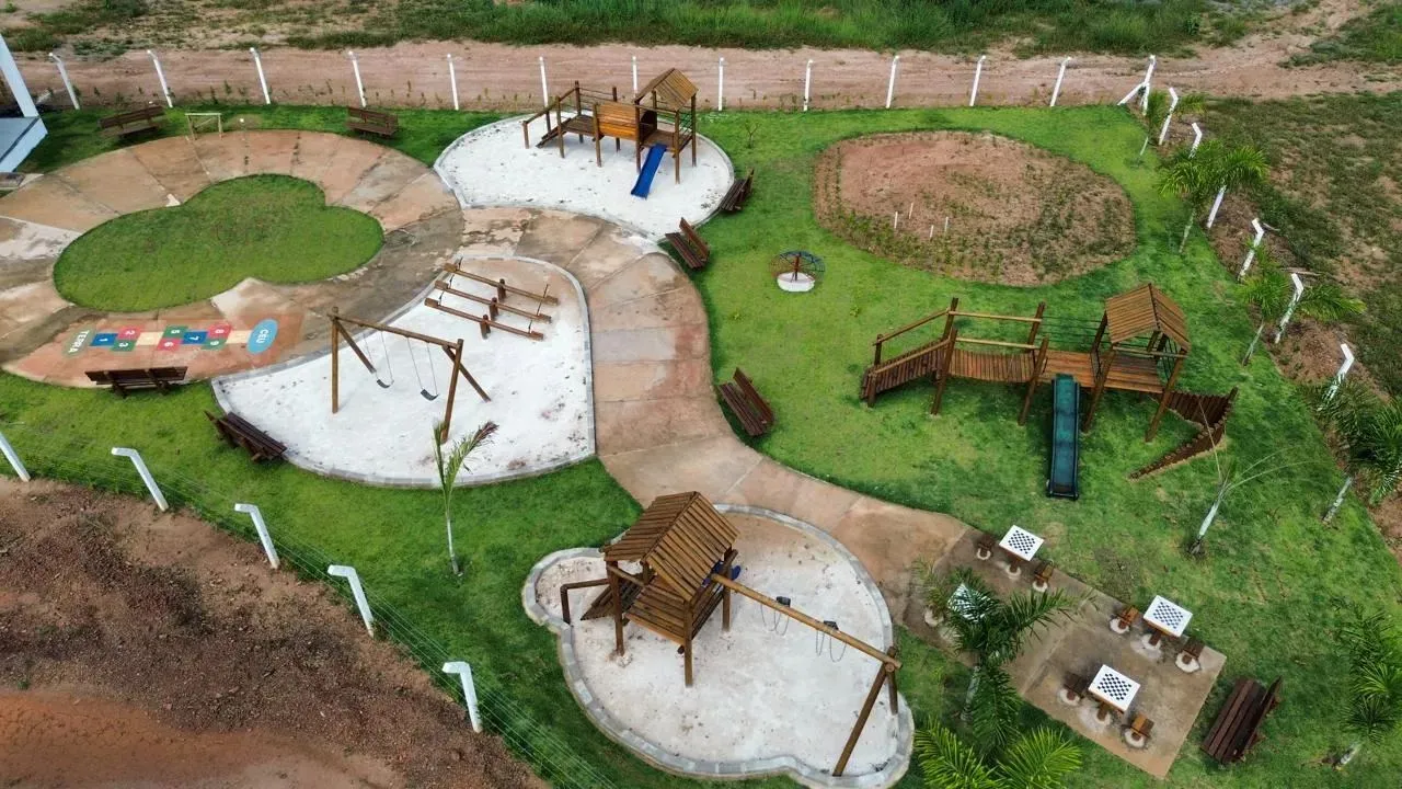 Imóvel para venda possui 1000 metros quadrados em Jardim Brasília II - Águas Lindas de Goi