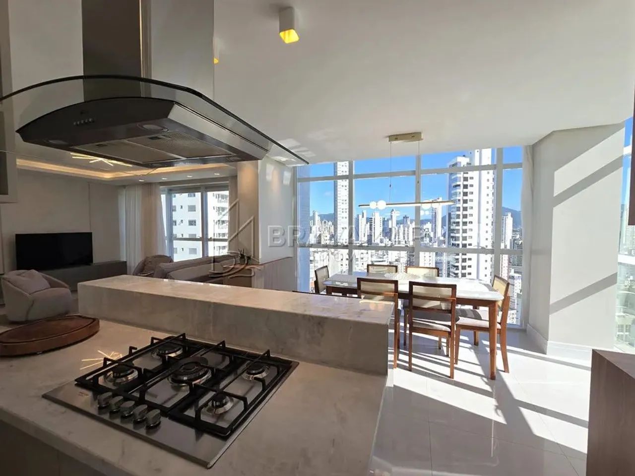 Locação Anual - Apartamento com 04 Suítes e vista para o mar em Balneário Camboriú/SC - Foto 4