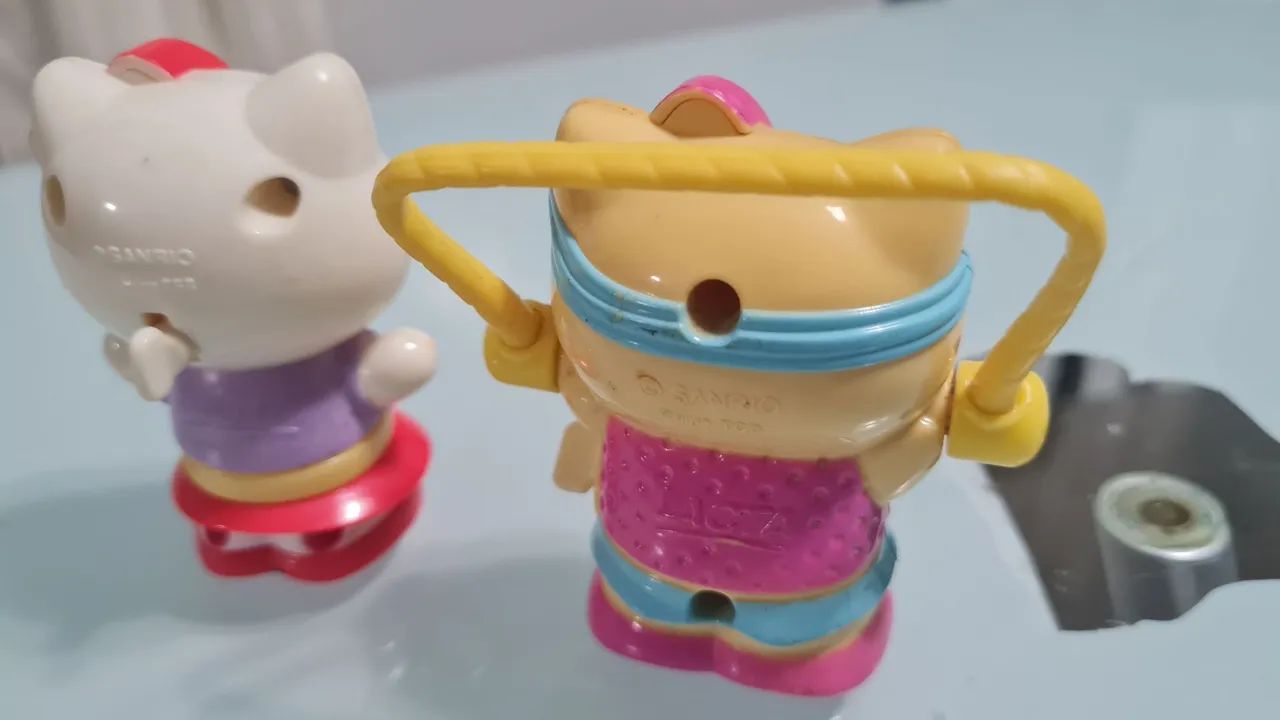2 Bonecas Hello Kitty - Brinquedos Infantis - Foto 3