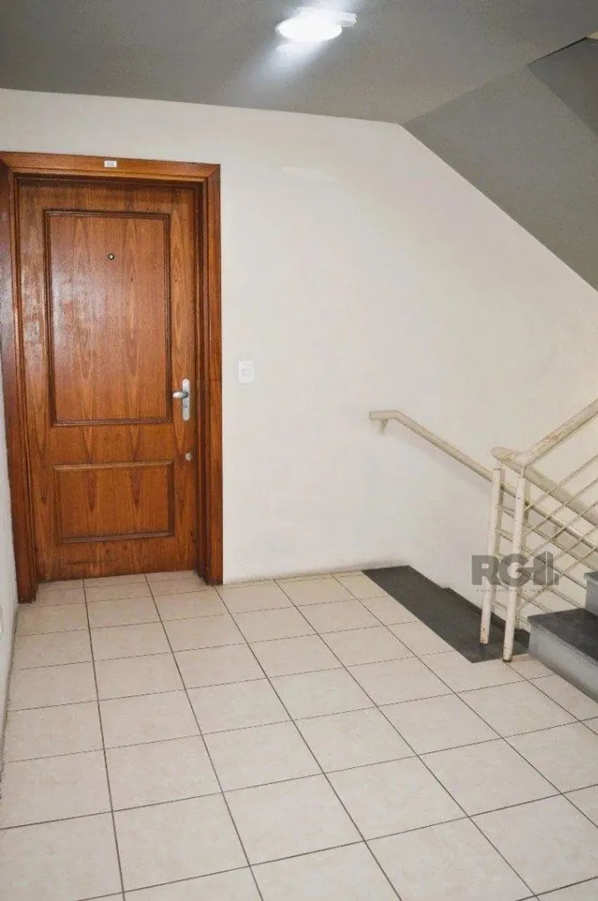 Excelente apto.2 dorm. com 1 suíte, churrasqueira e 1 vaga na Rua Olavo Bilac - Foto 5