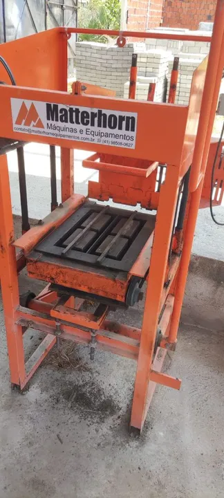 Máquina de bloco de concreto