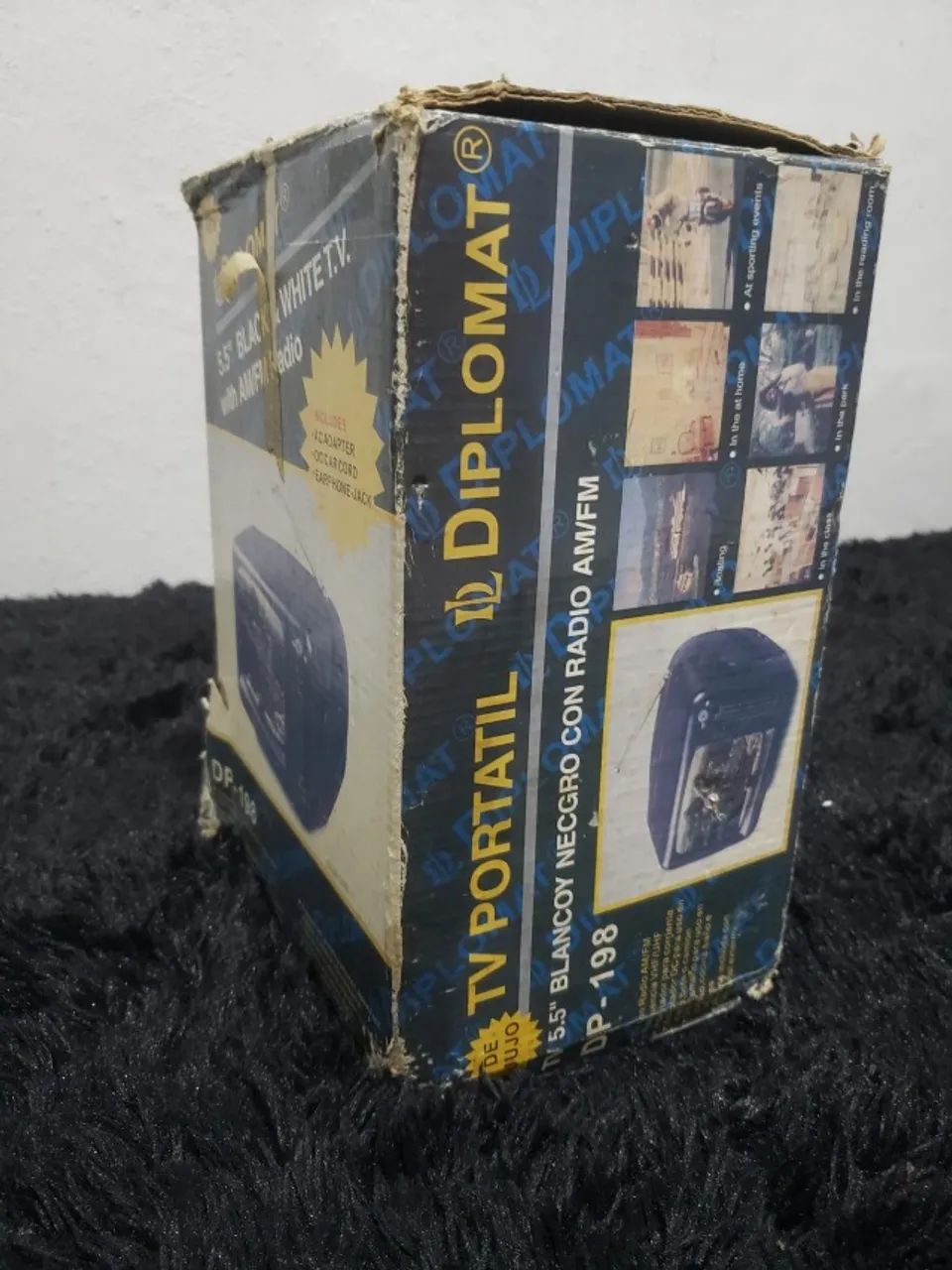 Tv Rádio Vintage Diplomat Mini Tv 5 Polegadas  - Foto 4