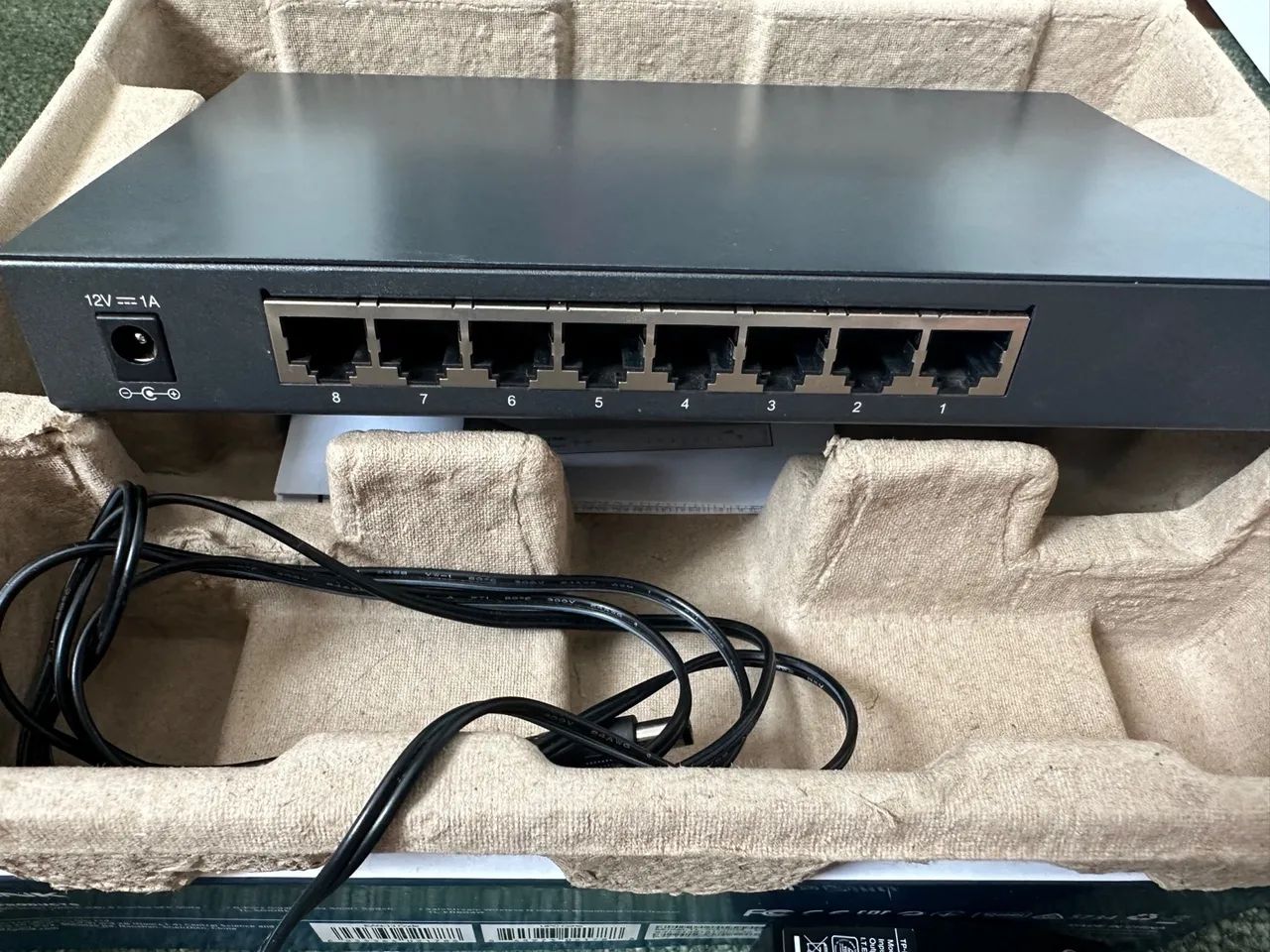Switch TP-Link 8 portas Gigabit - TL-SG2008