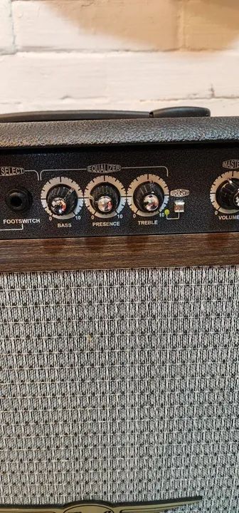Amplificador de guitarra Onel OCG300r - Foto 3