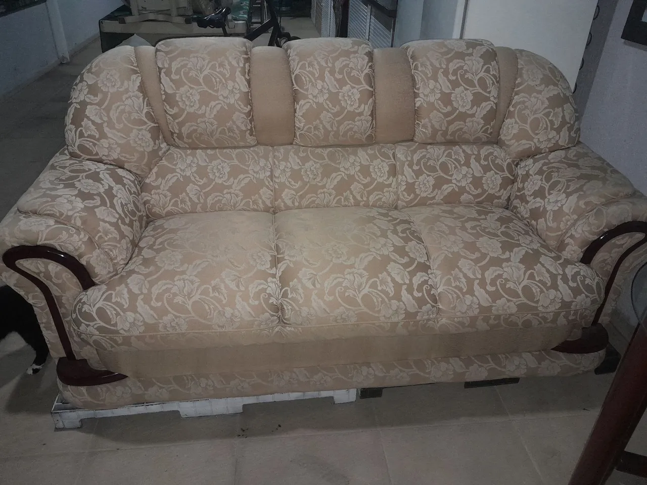 Sofá novo 3 lugares