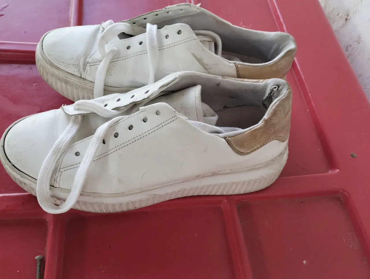 Tênis branco casual