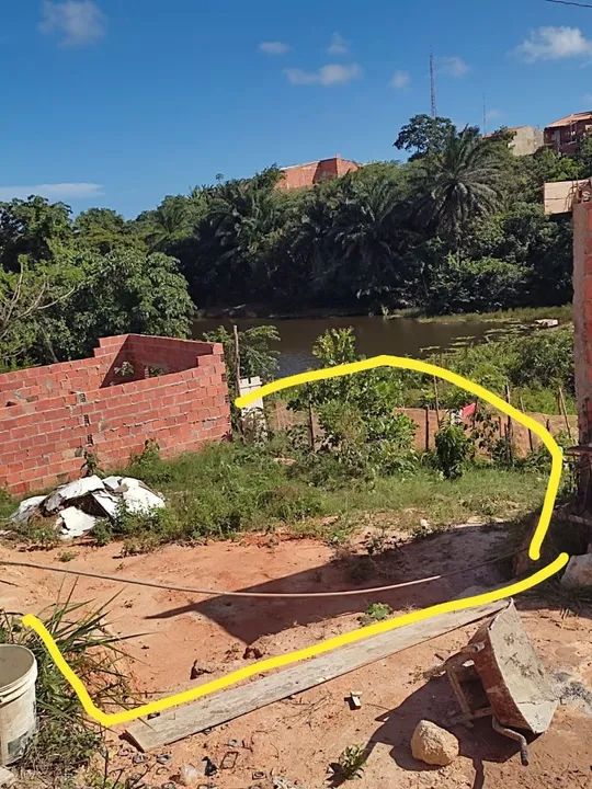 Terreno em área verde com vista para o rio 10 por 8