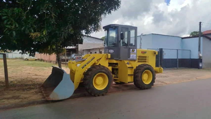 PA CARREGADEIRA FR 11