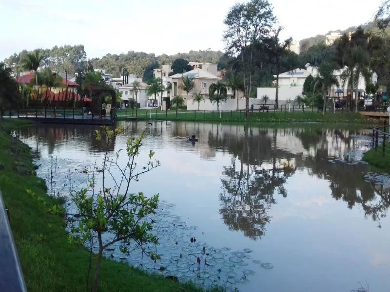 CASA 5 dormitorios em Condominio fechado de Alto Padrão em Balneário Camboriu. Estuda perm - Foto 4