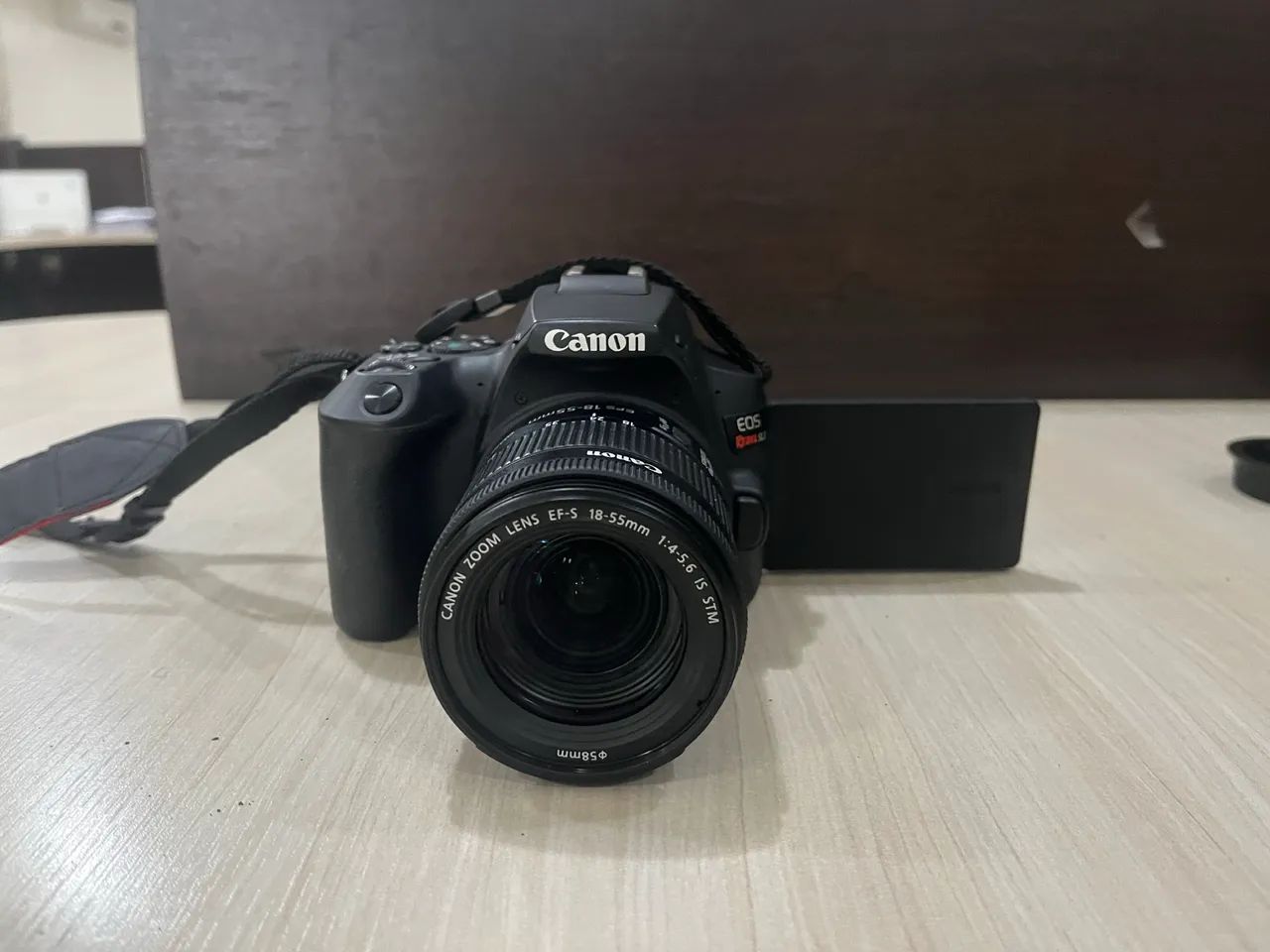 Câmera EOS Rebel SL3 com lente Ef-s 18-55mm - Foto 4
