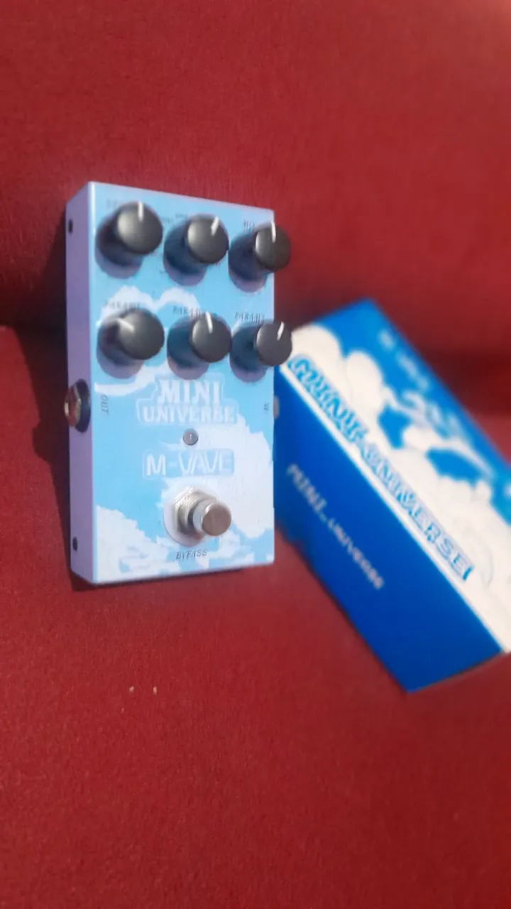 Pedal de efeitos Mini Universe M-Wave