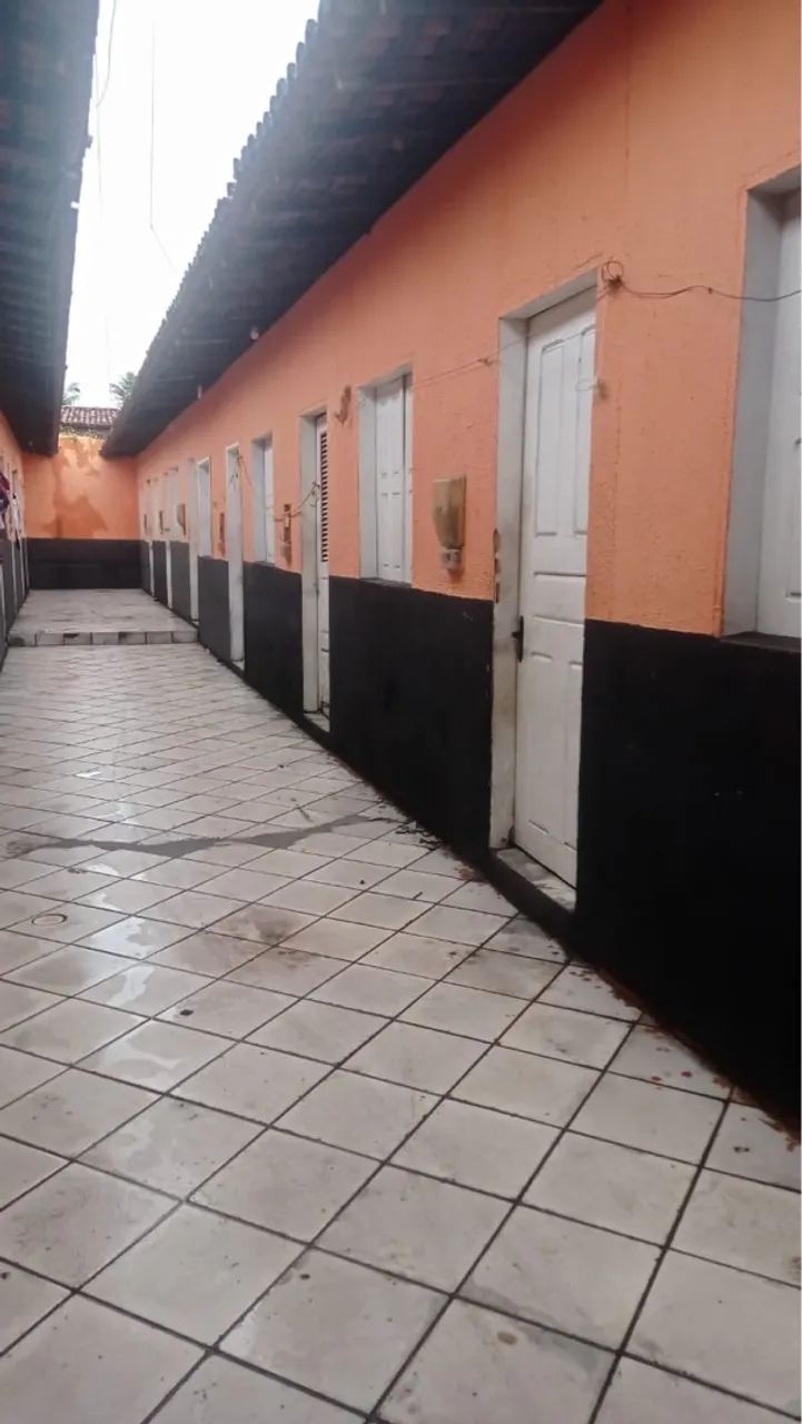 ALUGA-SE KITNET NA DIVINÉIA PRÓXIMO A FEIRA DO MANGUEIRÃO.