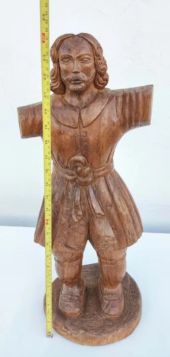 Escultura em madeira de São José