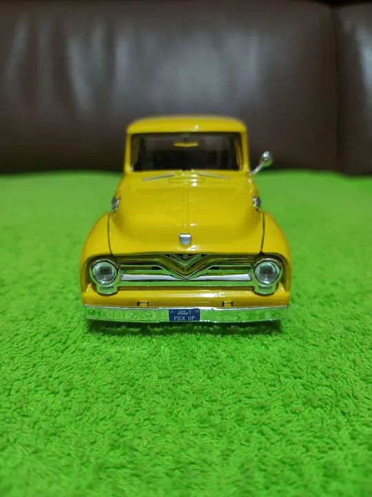 Miniatura Ford F-100 1956 - Escala 1:24 - Foto 5