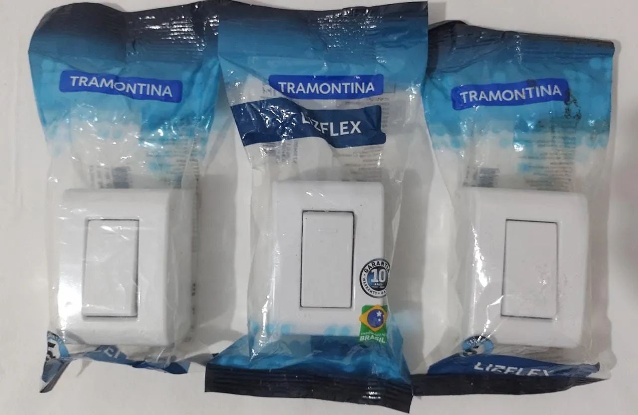 Caixa com interruptor simples LizFlex Tramontina - Leia a Descrição <br> - Foto 2