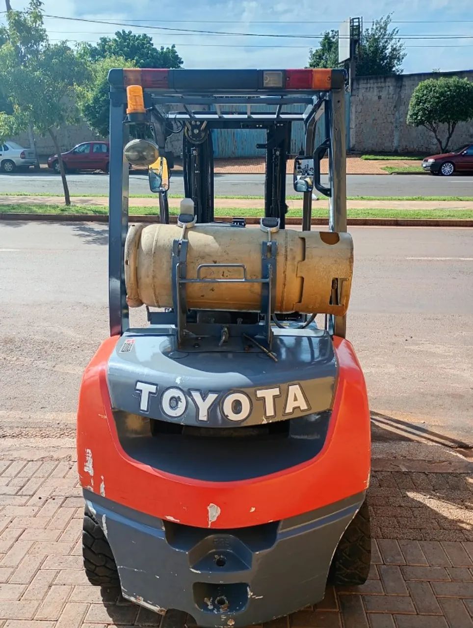 Empilhadeira Toyota 2.500 kg Seminova Revisada - Foto 2