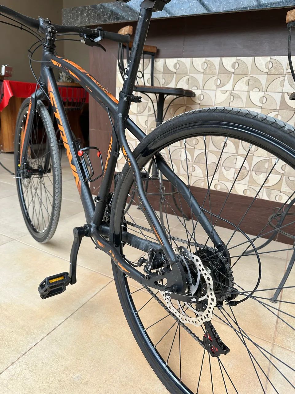 Bicicleta Aro 29 de Alumínio com Freio a Disco - Pneus Novos - Parcelo 12x e Faço trocas - Foto 2