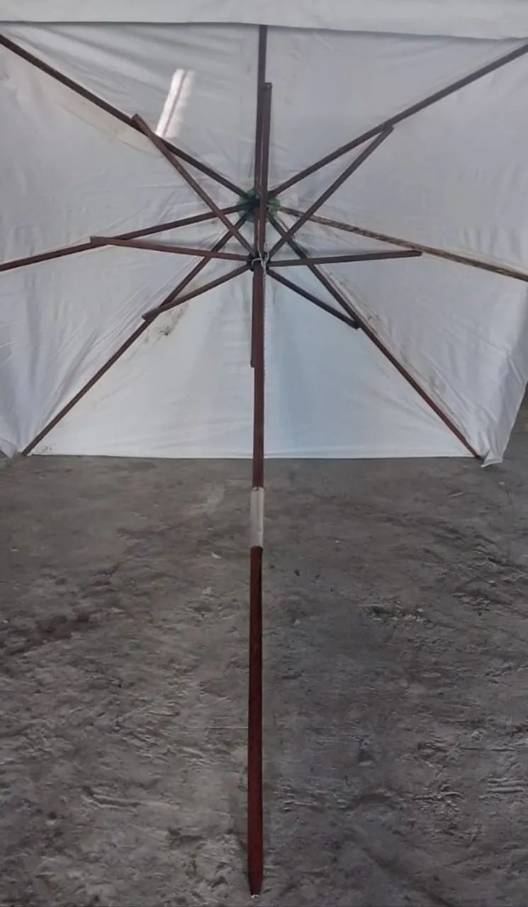 Sombreiros de 2.40mt novos sem uso - Foto 2