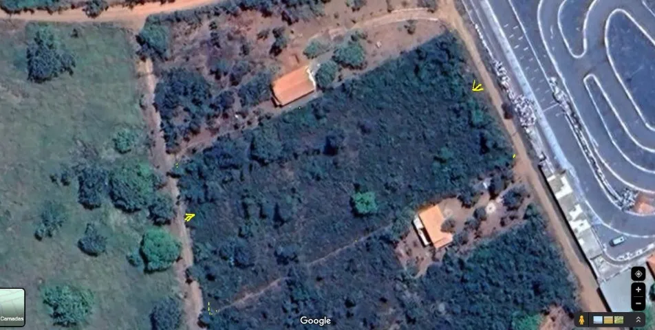 Vendo ou Troco ótima Chácara de 5.600 M. a 13 km de Montes Claros, BR 365 Saida para Pirap