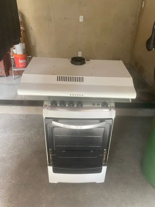 Fogão 4 bocas com depurador de ar 