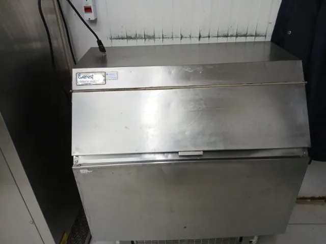 Máquina de gelo Everest 150 kg
