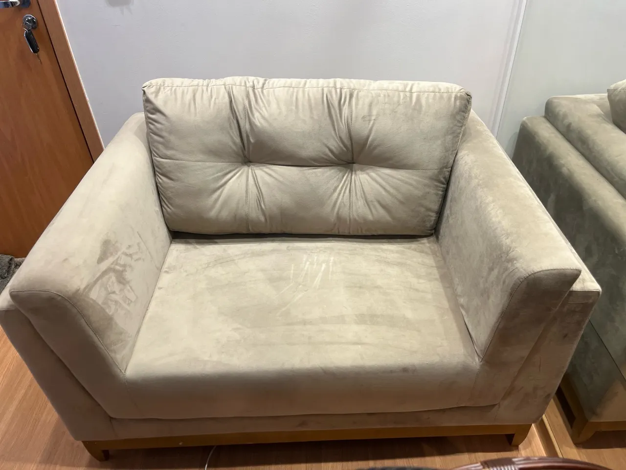 Poltrona Individual Confortável e Elegante