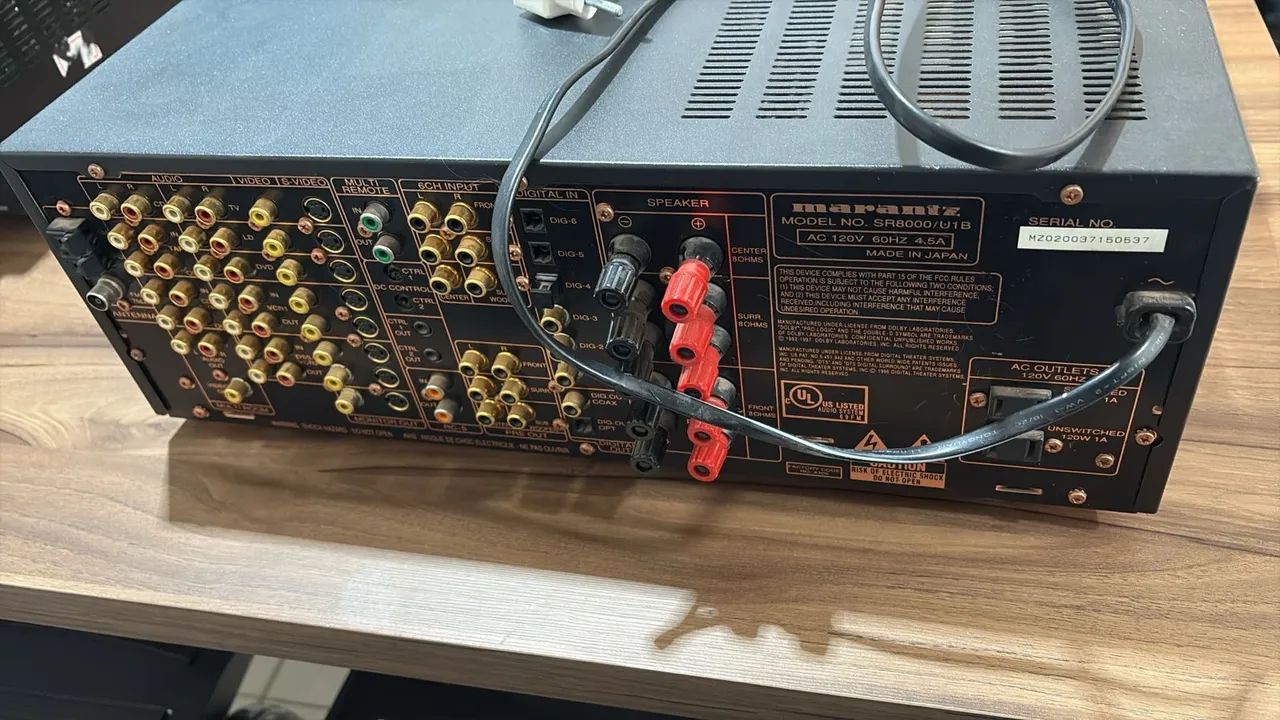 Receiver Marantz com controle remoto