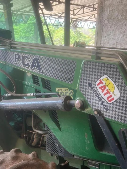 Trator Agrícola John Deere - Foto 2
