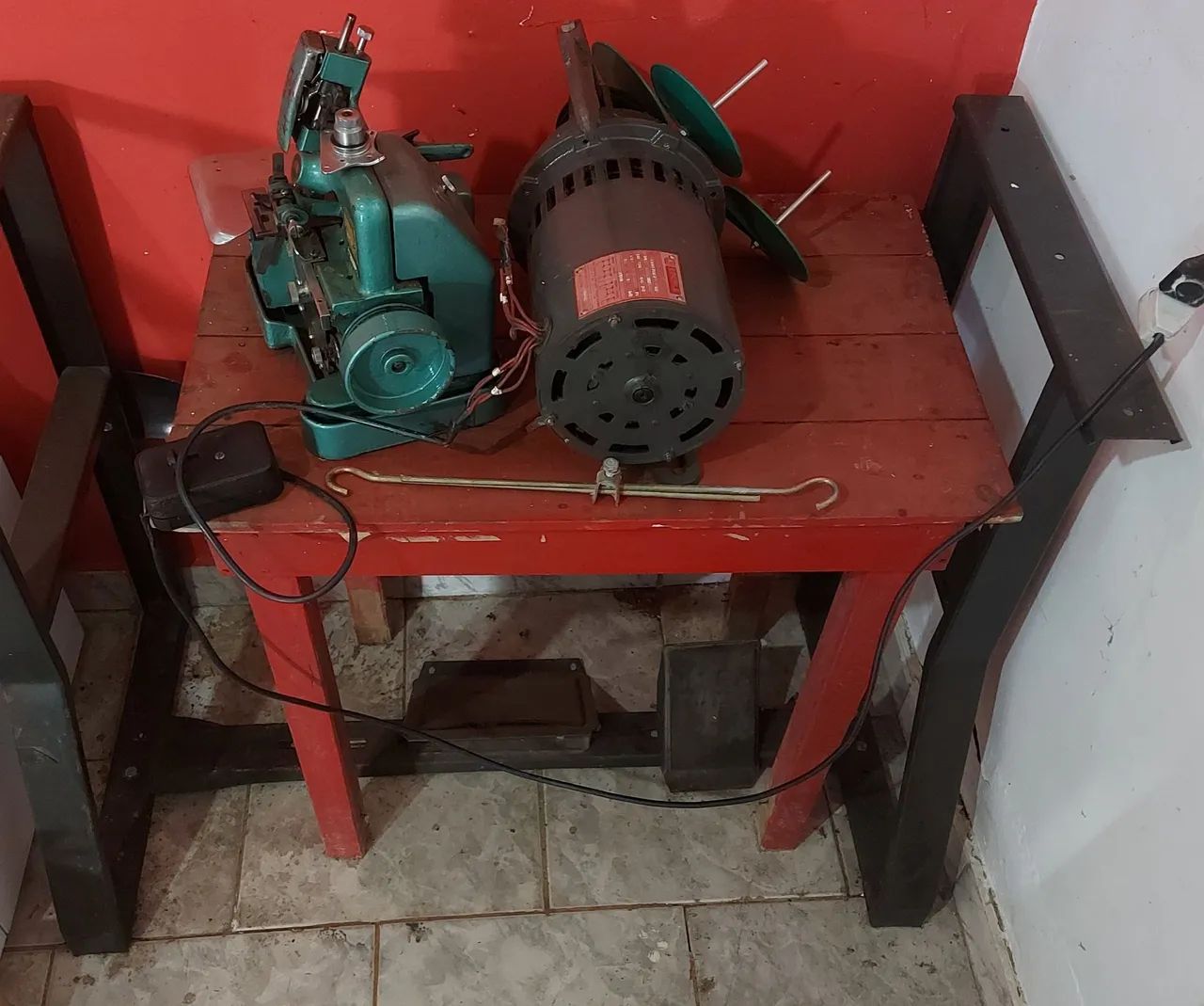 Máquina de Costura Overlock semi Industrial - Foto 2