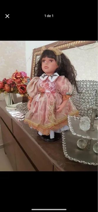 Boneca de porcelana vintage