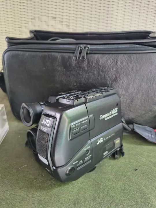 Kit Câmera de Vídeo JVC + Bolsa - Foto 2